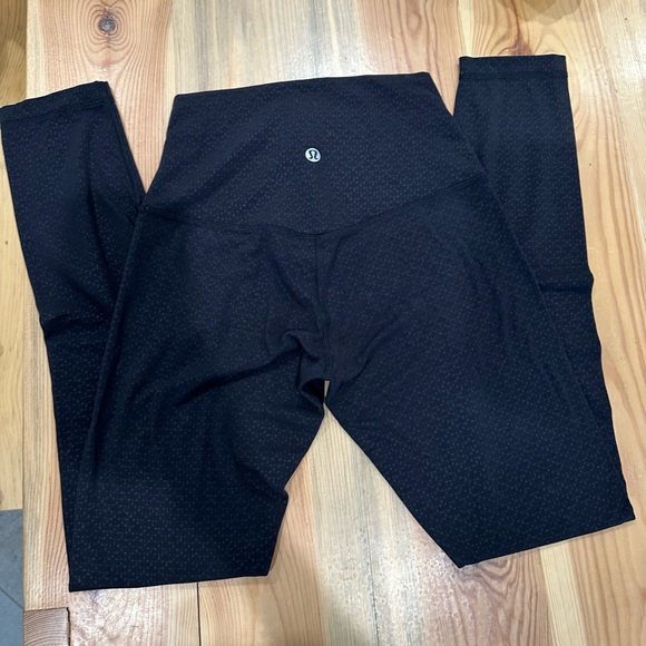 Lululemon Leggings Size 2, 25 inch length - Picture 1 of 3